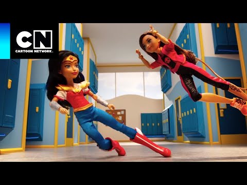 dc-superhero-girls-batalla-contra-el-bullying-cartoon-network