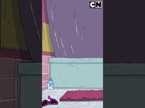 clarence-se-asusta-con-una-lampara-clarence