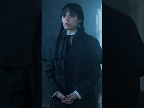 mi-plan-de-hoy-ver-la-temporada-2-de-merlina-y-evitar-gente