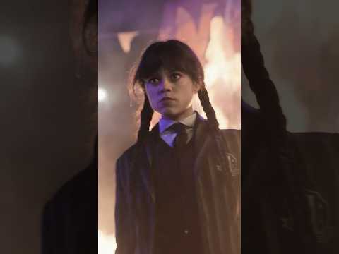 merlina-incendiando-su-reinado-temporada-2-ya-disponible