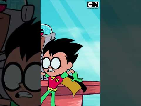 peleando-por-la-alimentacion-de-perrito-krypto-los-jovenes-titanes-en-accion